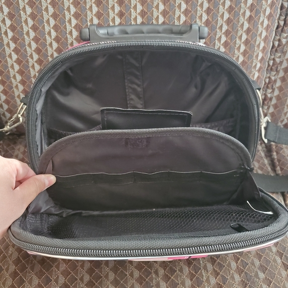 Pink Carry On/Make Up Bag - Picture 2 of 3